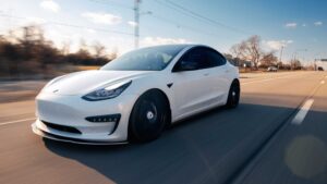 voiture tesla blanche